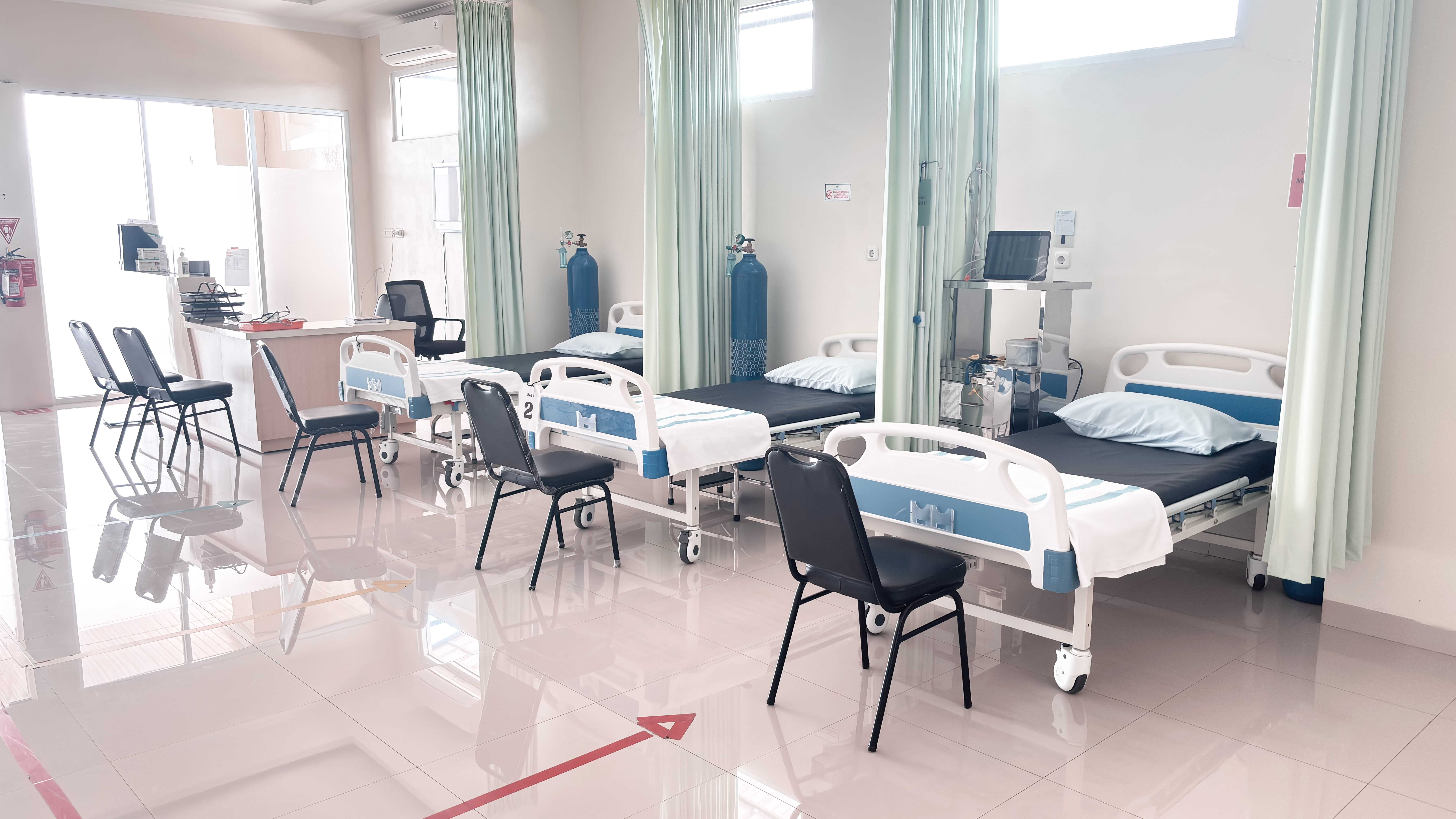Layanan UGD dan rawat inap Klinik Puri Medika